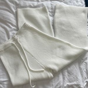 BRAND NEW. White Knit pants. Size Small in womens.